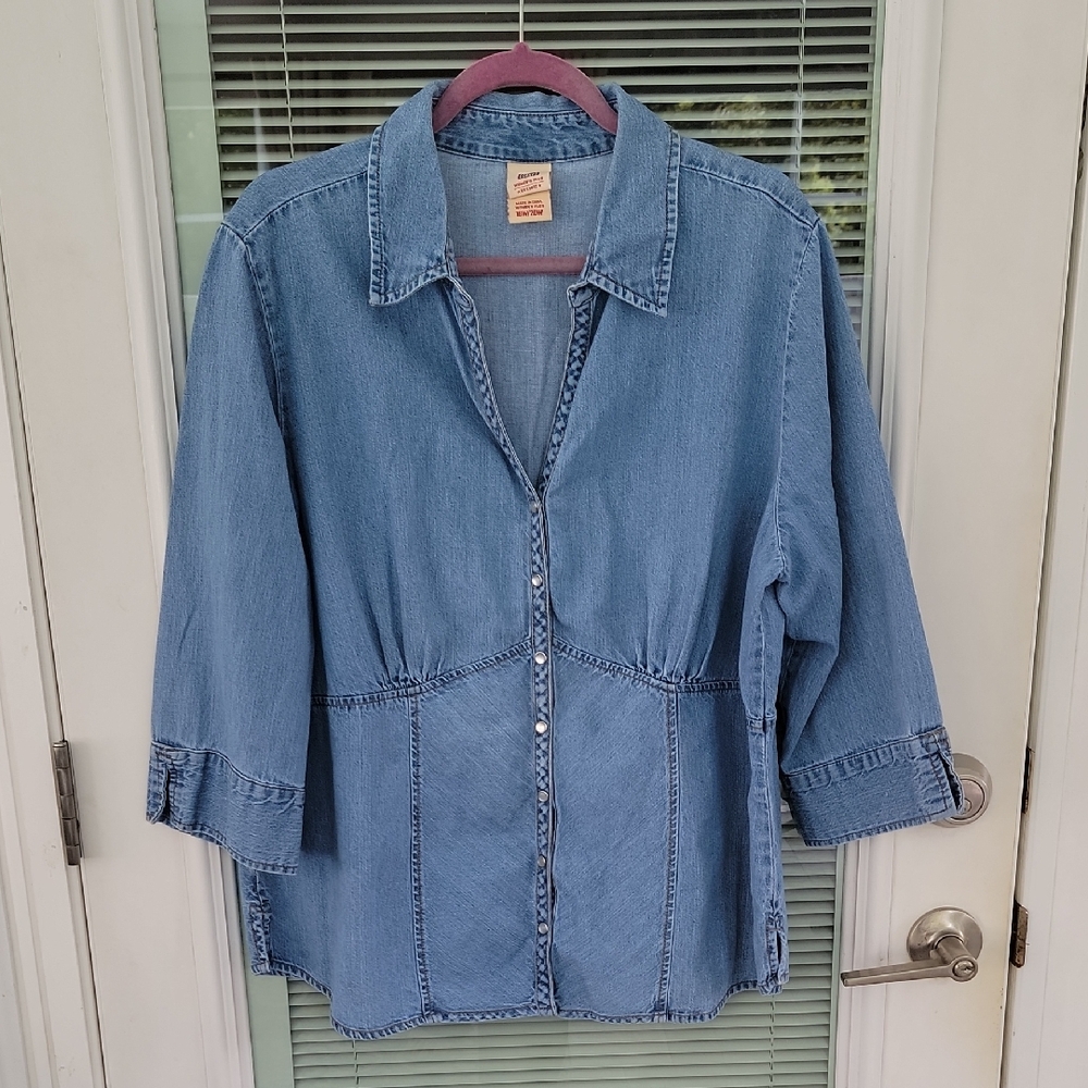 Faded Glory Women's Plus V Neck Empire Waist Pearl Snap Denim Top Sz 18W/20W
